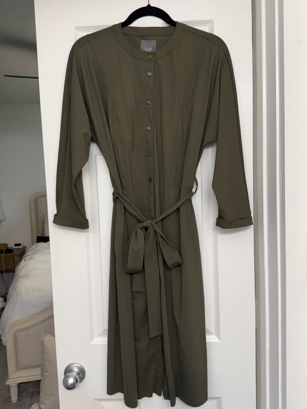 LYSSÉ New York Dress in Olive Green Size Small